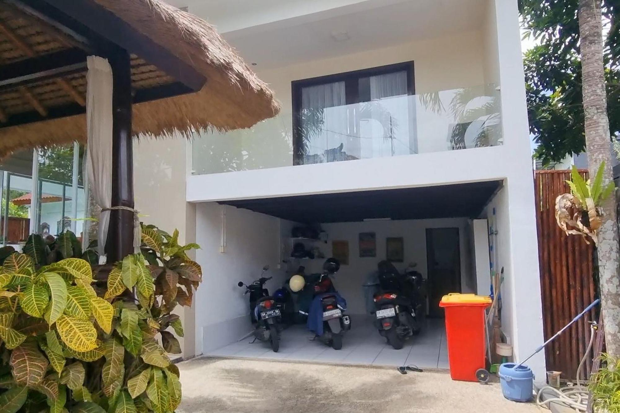 Tresna 9 Villa *